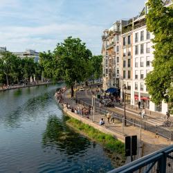 Canal Saint-Martin, Paris Accommodation Massachusetts