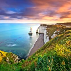 Etretat's Cliff, Étretat Accommodation Massachusetts