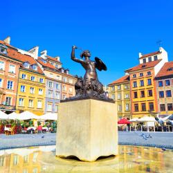 Old Town Market Place, Warsaw Accommodation Massachusetts