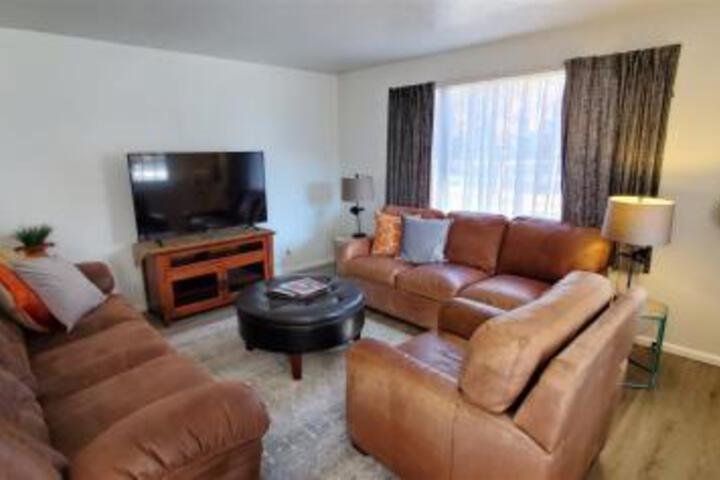 New! Cozy Duplex In Historic North End - thumb 0