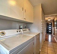 Pet Friendly Boise Home w / Yard & Patio by BSU & DT - Accommodation Massachusetts