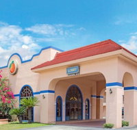 Travelodge Suites by Wyndham Kissimmee Orange - Accommodation Massachusetts