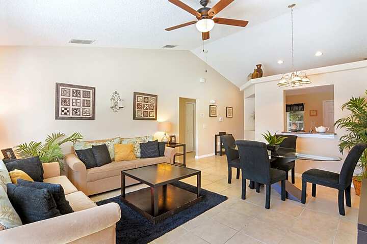 Florint Pool Homes - thumb 2