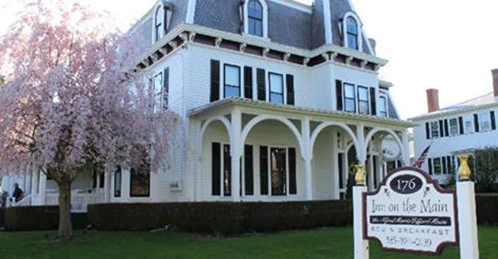 1840 Inn On The Main Bed & Breakfast - thumb 0