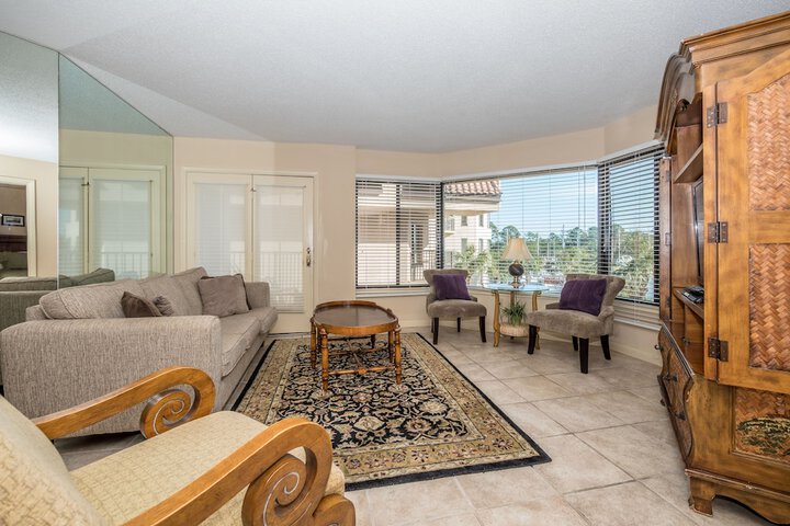 Yacht Club 7536 Three Bedroom Condo - thumb 4