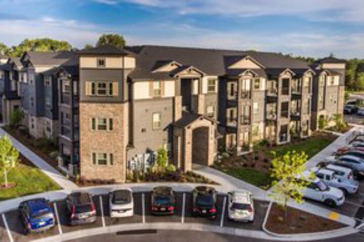 The District At Parkcenter - thumb 5