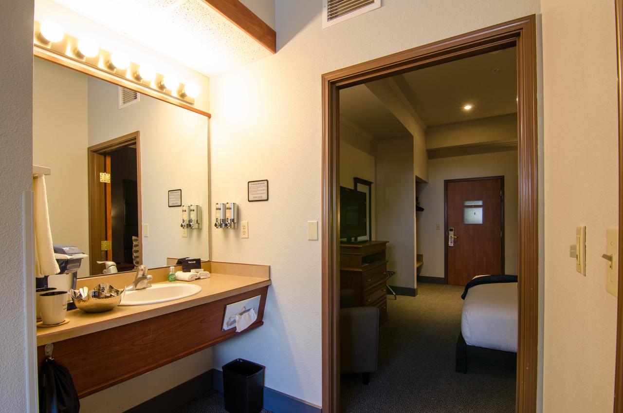 Wood River Inn & Suite - thumb 42