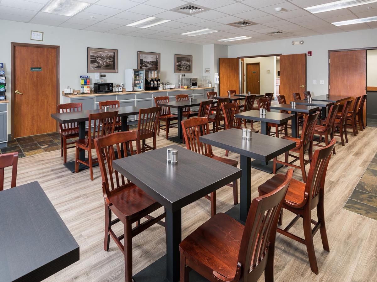 Wood River Inn & Suite - thumb 32