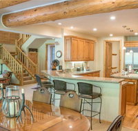 Beautiful Townhome Right on the River - Accommodation Massachusetts