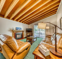 Single Level Ranch Condo in Elkhorn - Accommodation Massachusetts