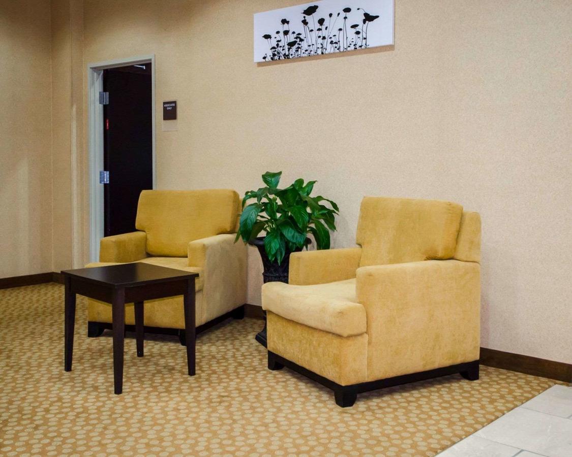 Sleep Inn & Suites And Conference Center Downtown - thumb 22