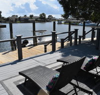 Sea Breeze - New Orleans Area Luxury Waterfront Home - Accommodation Massachusetts