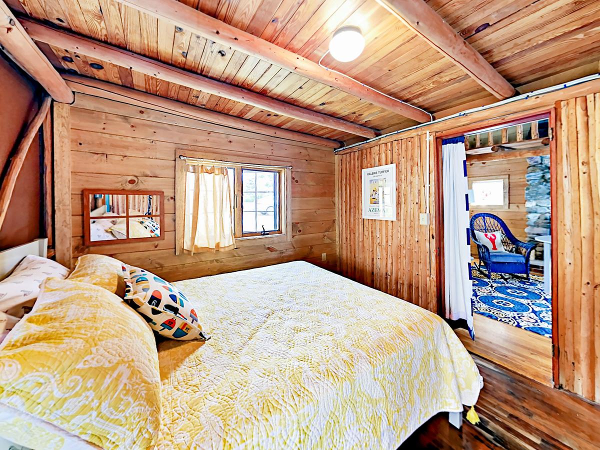 226 Shore Rd Cabin - thumb 5