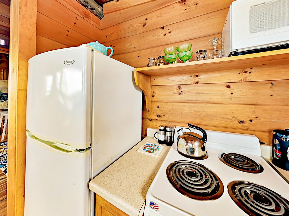 226 Shore Rd Cabin - thumb 1