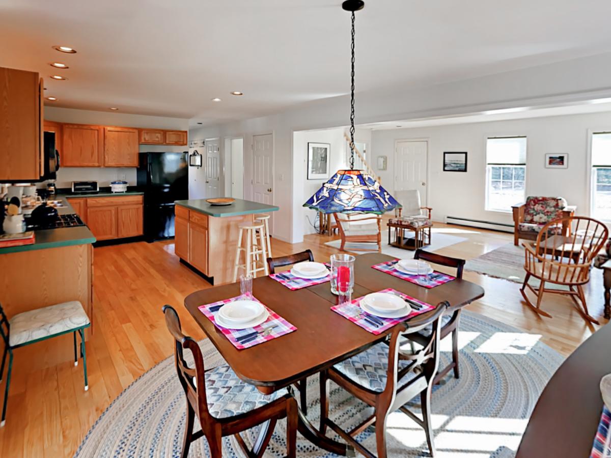 79 Middle Rd Home - thumb 10