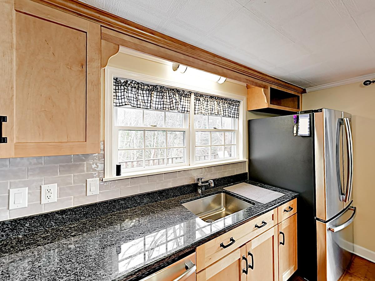Boothbay Harbor Home - thumb 23