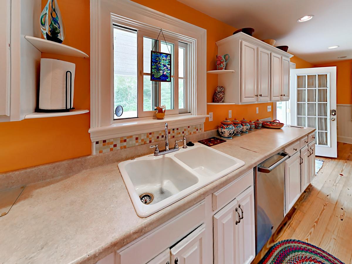 42 Van Horn Farmhouse Home - thumb 17