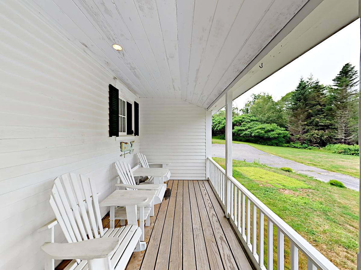 42 Van Horn Farmhouse Home - thumb 1