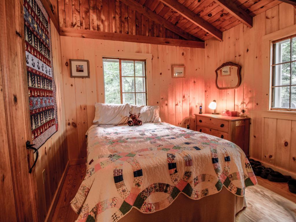 Cabin On The Shore - thumb 11