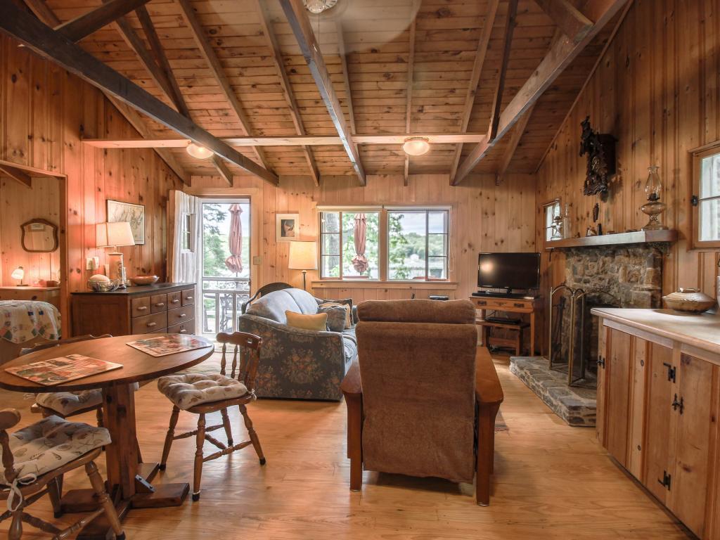 Cabin On The Shore - thumb 5