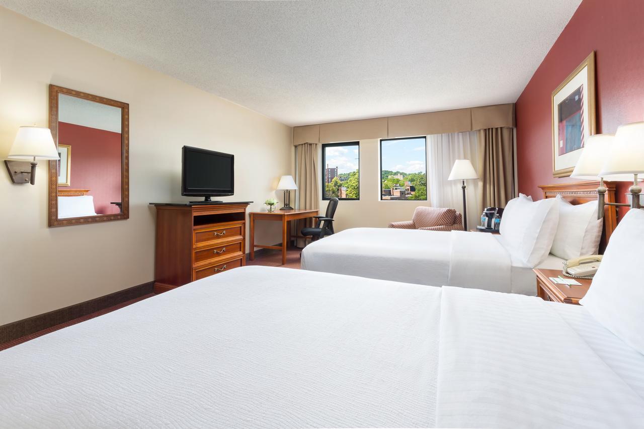 The Inn At Brookline - thumb 8