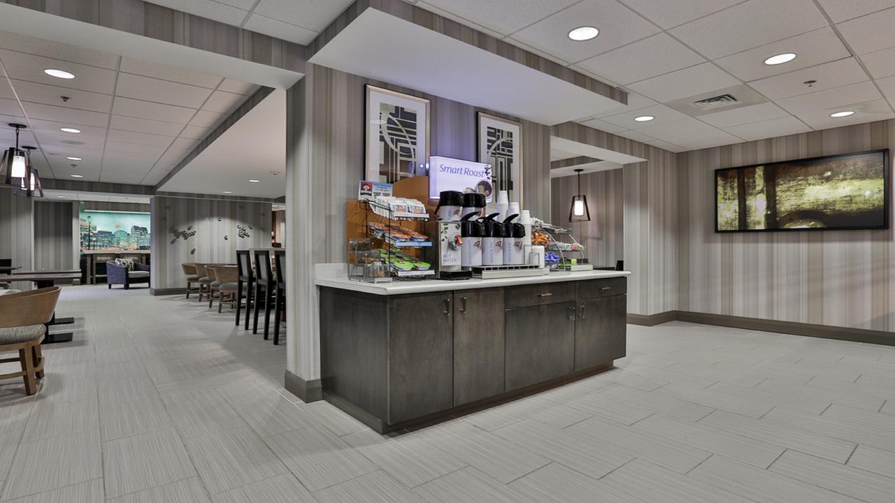 Holiday Inn Express Boston North-Woburn - thumb 24