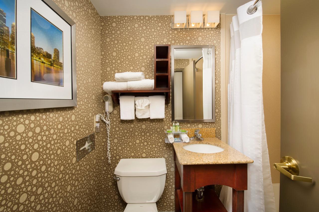 Holiday Inn Express Boston North-Woburn - thumb 13