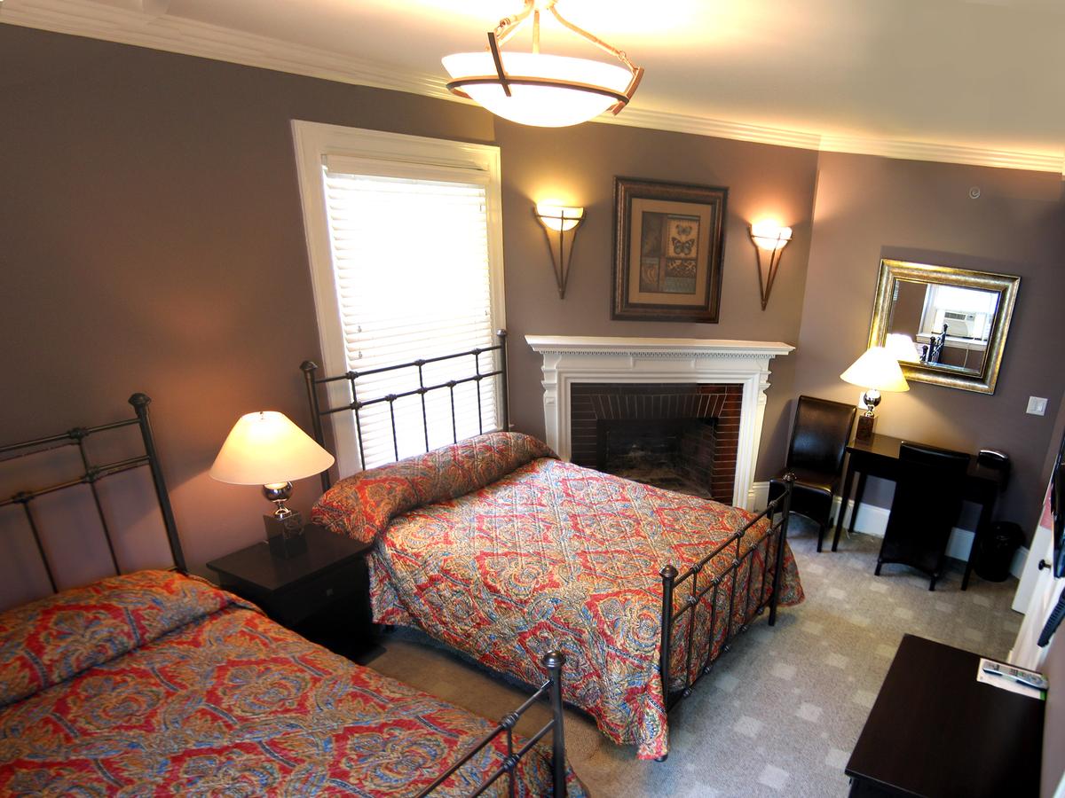 Longwood Inn - thumb 16