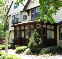 Longwood Inn - Accommodation Massachusetts