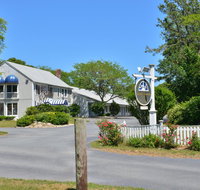 Captains Quarters Motel  Conference Center - Accommodation Massachusetts