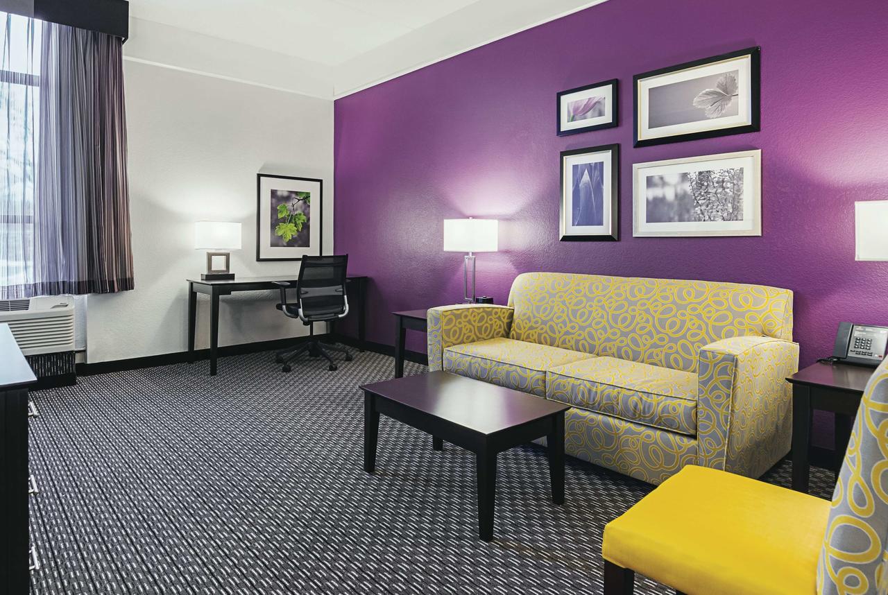 La Quinta By Wyndham Boston-Andover - thumb 1