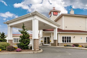 Econo Lodge Hadley Near University