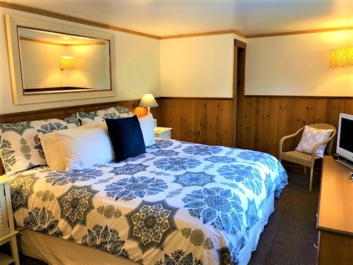 Cove Bluffs Guest Rooms & Suites - thumb 24