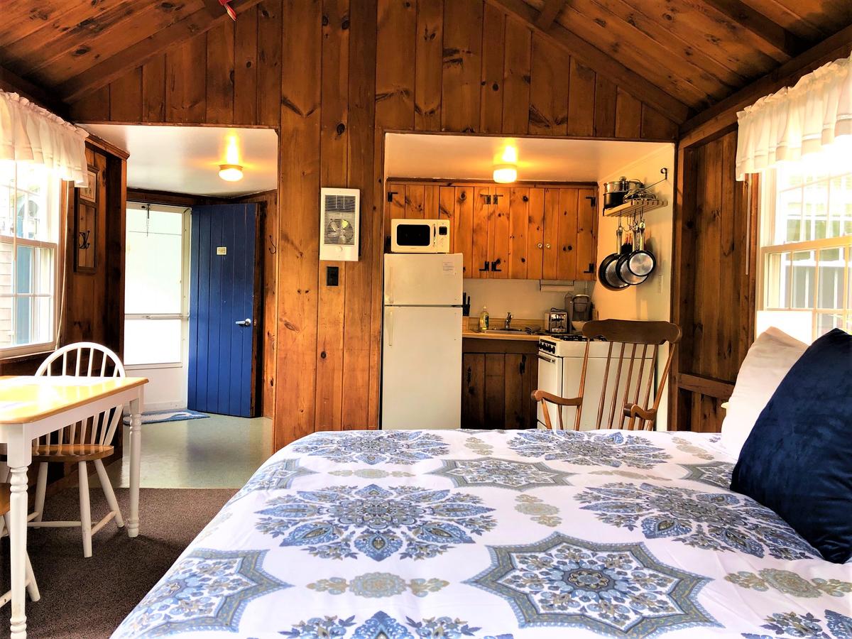 Cove Bluffs Guest Rooms & Suites - thumb 9