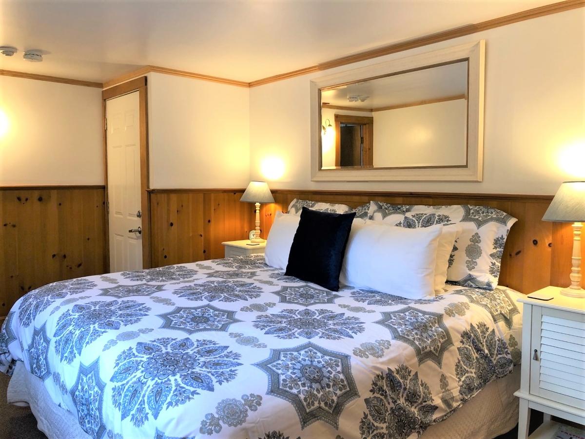 Cove Bluffs Guest Rooms & Suites - thumb 23