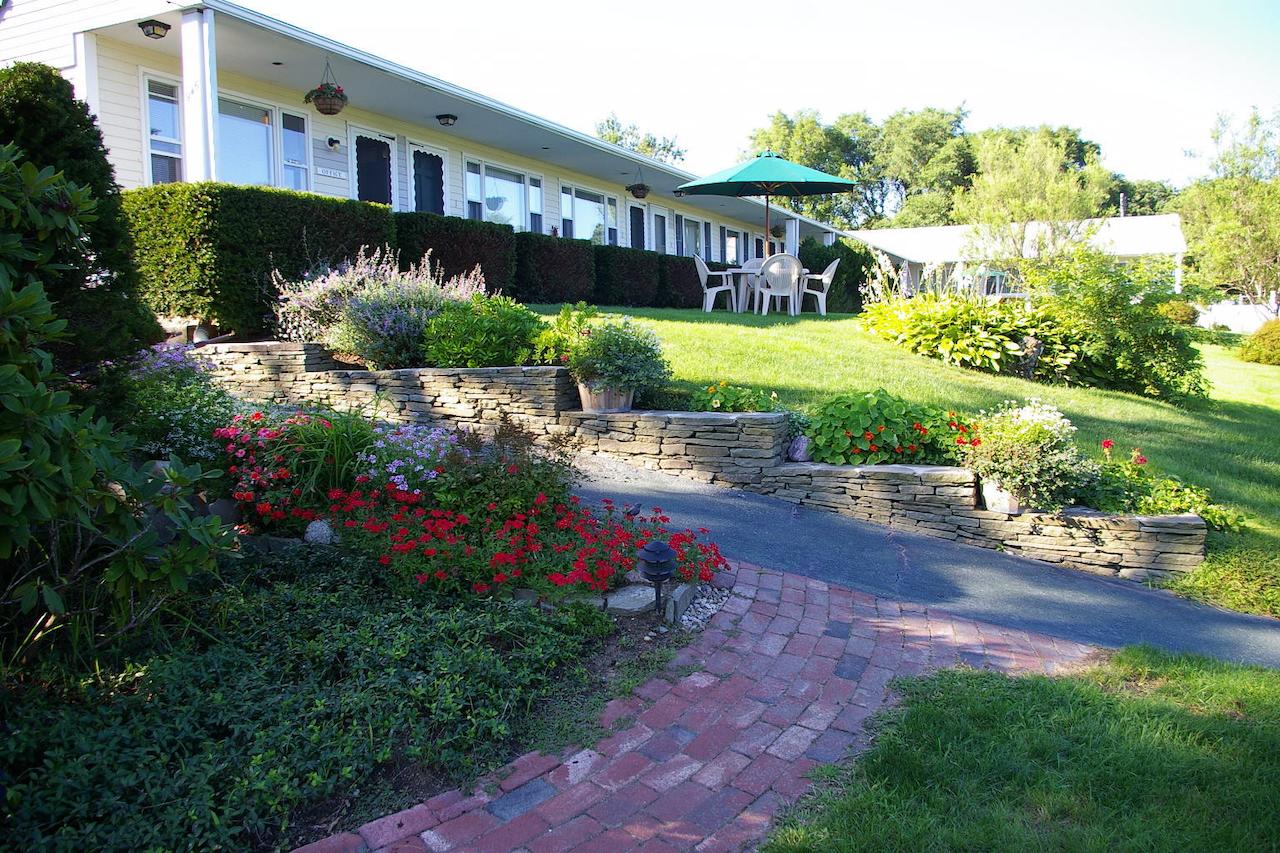 Chatham Highlander Motel - thumb 29
