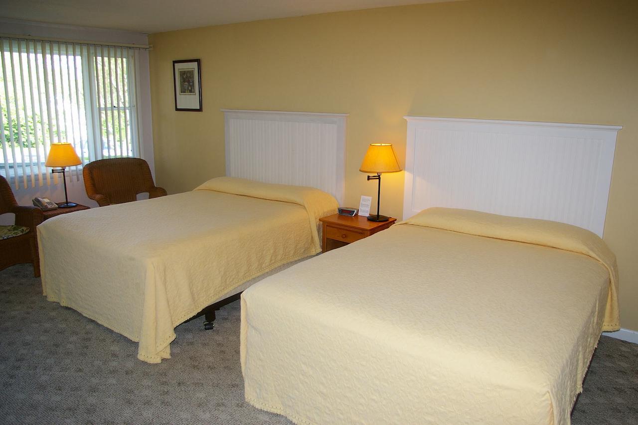 Chatham Highlander Motel - thumb 42