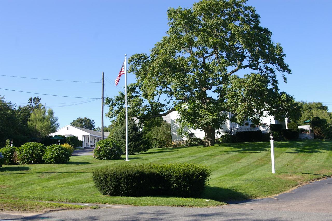 Chatham Highlander Motel - thumb 33