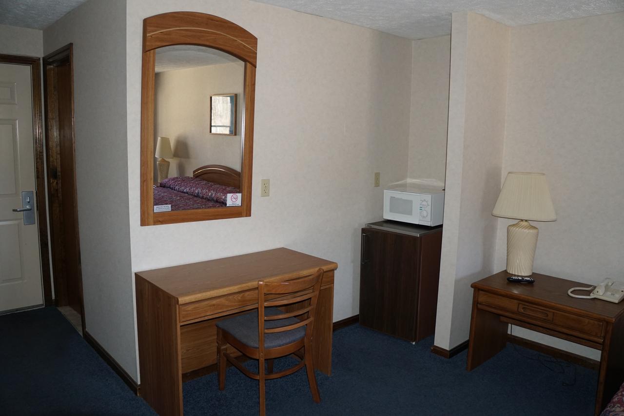 Economy Lodge - thumb 14