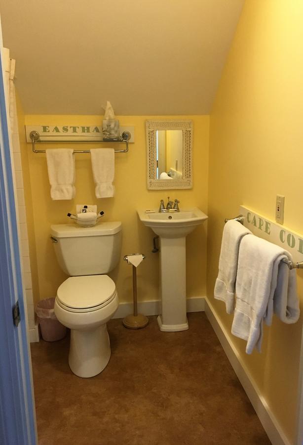 Inn At The Oaks - thumb 11
