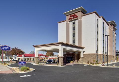 Hampton Inn & Suites Springfield Downtown - thumb 1