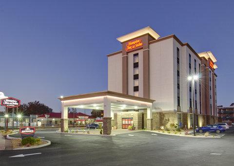 Hampton Inn & Suites Springfield Downtown - thumb 0