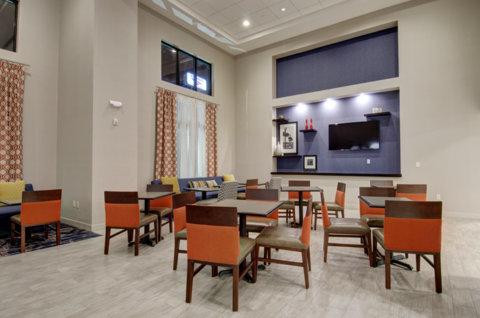 Hampton Inn & Suites Springfield Downtown - thumb 39