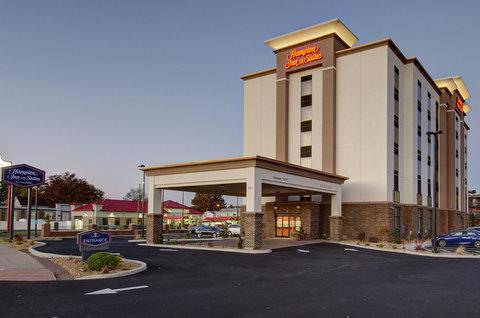 Hampton Inn & Suites Springfield Downtown - thumb 4
