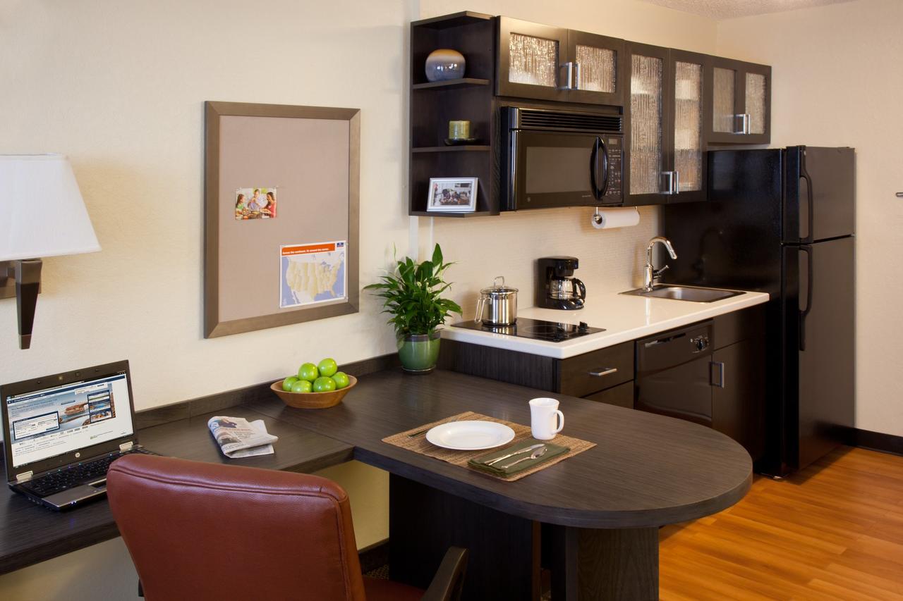 Candlewood Suites Boston-Braintree - thumb 5