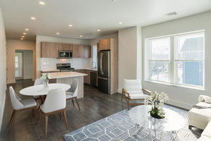 3399 Washington Unit 2 Apts