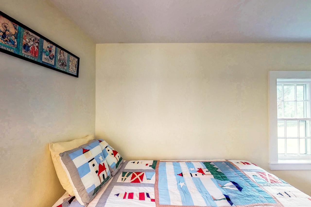 Koi Pond Cottage - thumb 21