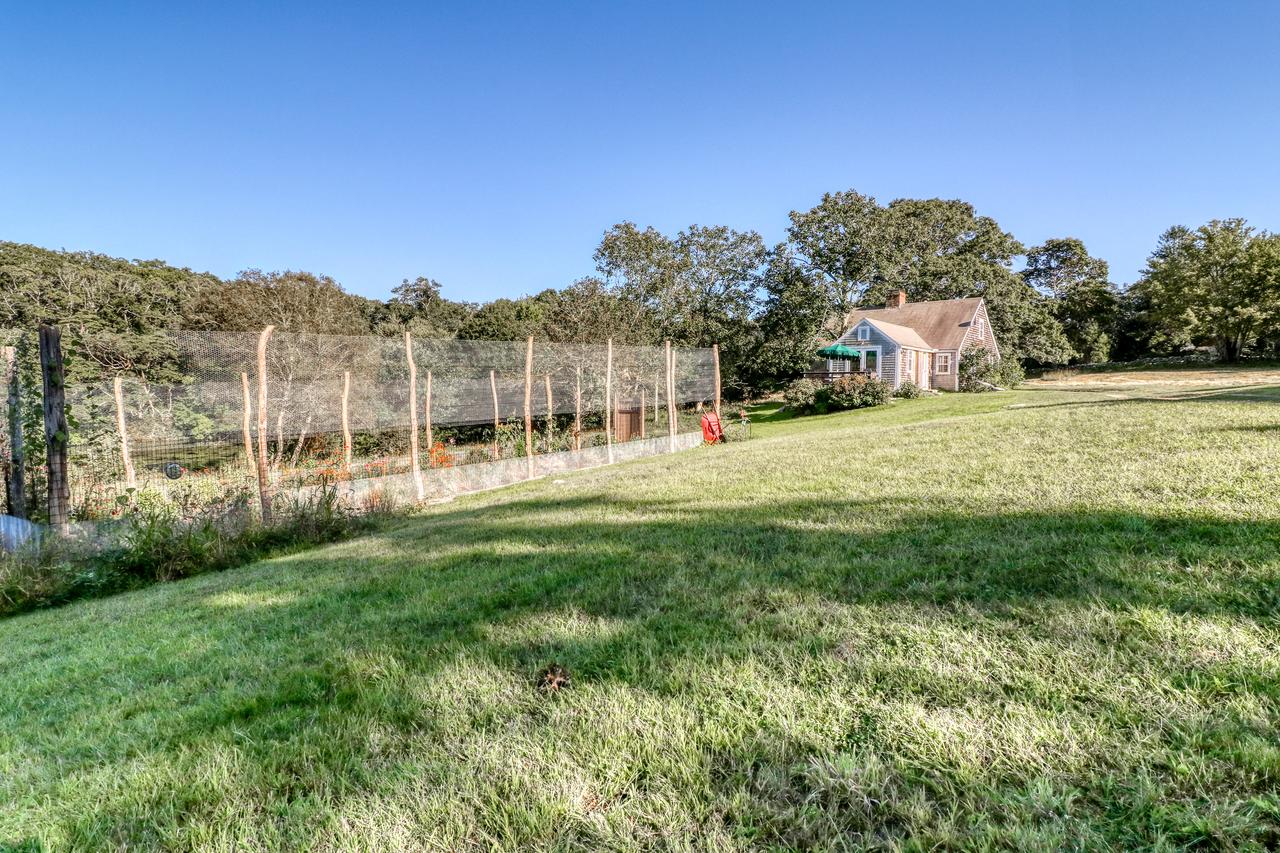 Koi Pond Cottage - thumb 30