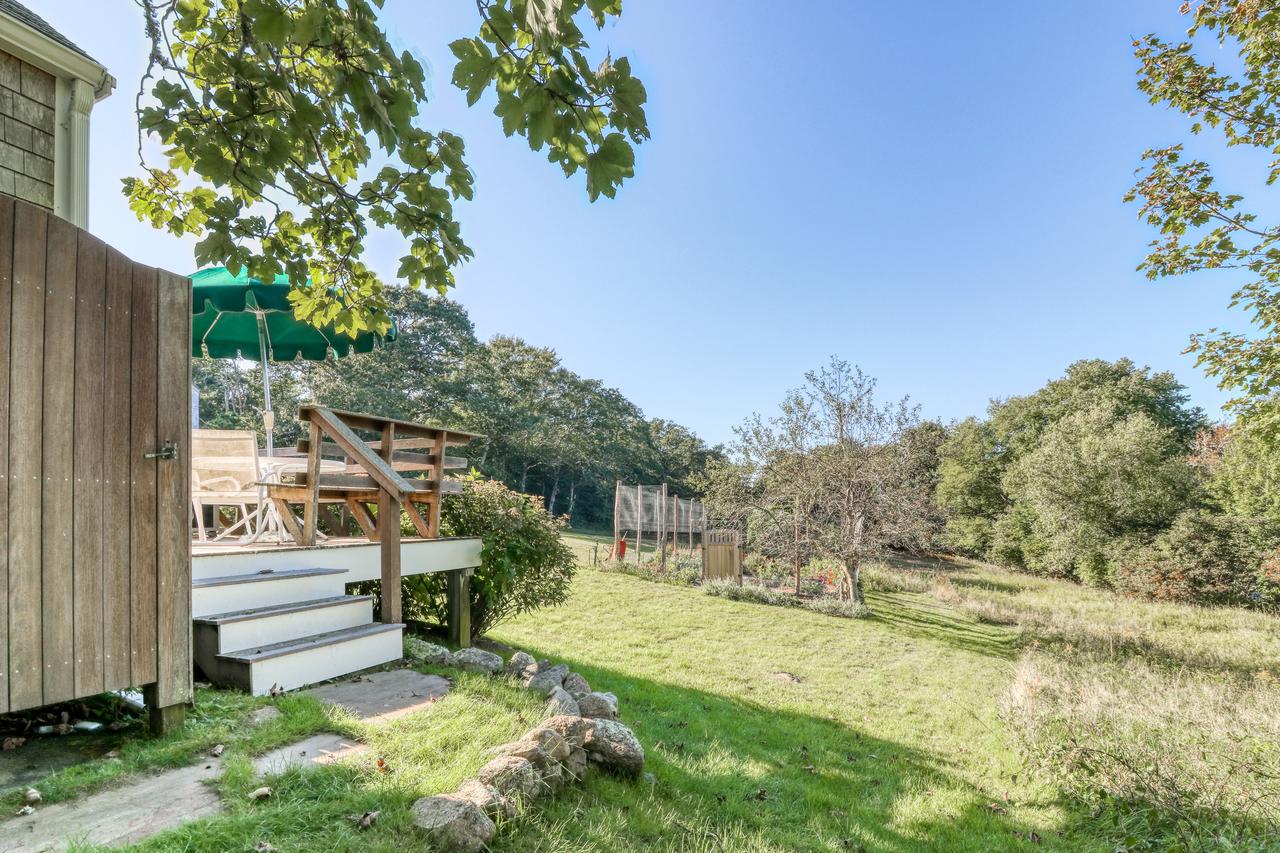 Koi Pond Cottage - thumb 29