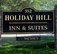 Holiday Hill Inn  Suites - Accommodation Massachusetts